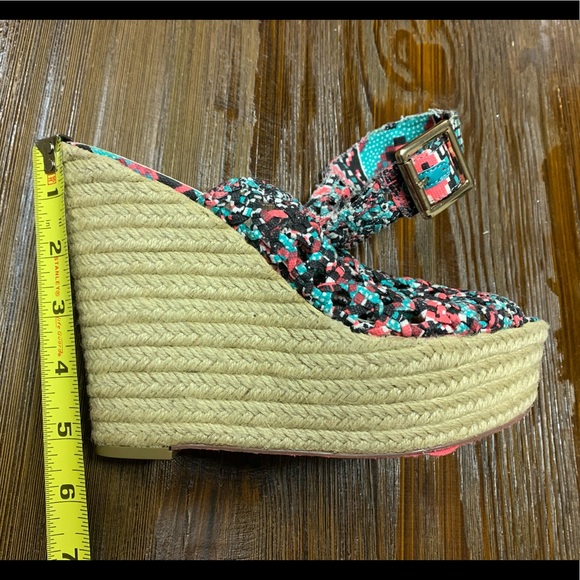 Betsey Johnson "Beckeyy" - 5.5" Wedges - Aztec Print - Women's Size 8 (NWT) - Picture 13 of 16